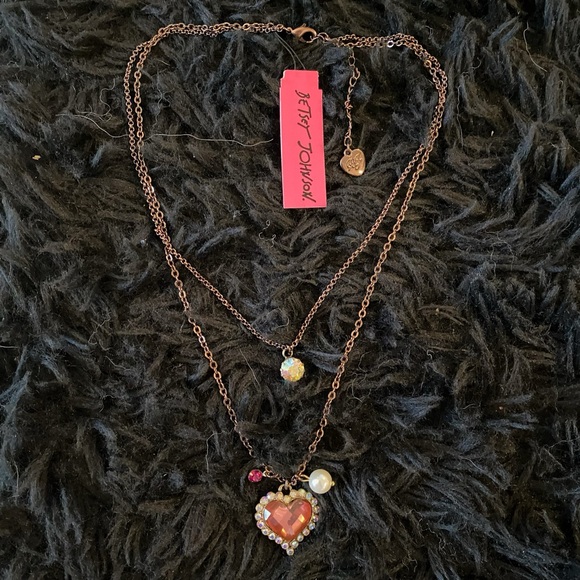 Betsey Johnson Double Layered Rose Gold Tone Multi Pendant Heart Necklace NWT - Picture 4 of 6